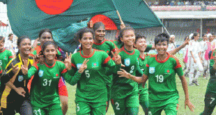 কলসিন্দুরের সেই ৯ নারী ফুটবলারকে স্কুল থেকে বহিষ্কারের হুমকি