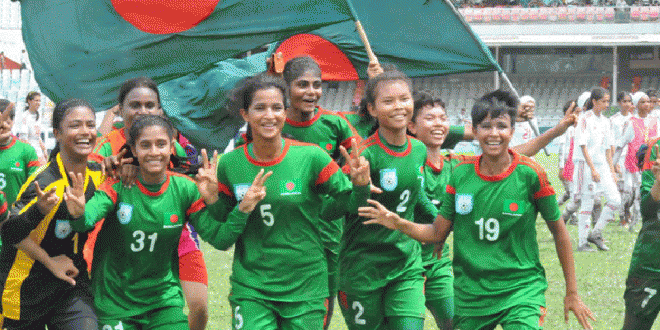 কলসিন্দুরের সেই ৯ নারী ফুটবলারকে স্কুল থেকে বহিষ্কারের হুমকি