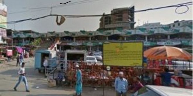 আট ঘন্টা পরেও আগুন জ্বলছে গুলশান মার্কেটে