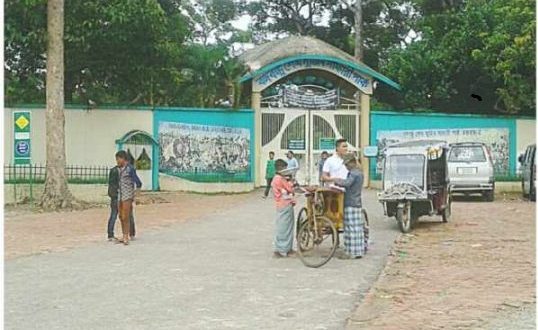 ডুলাহাজারা বঙ্গবন্ধু সাফারী পার্কটি দুর্নীতিতে সুনাম হারাচ্ছে