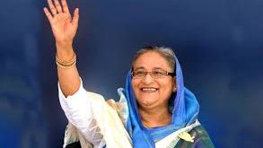 দেশে ফিরলেন প্রধানমন্ত্রী