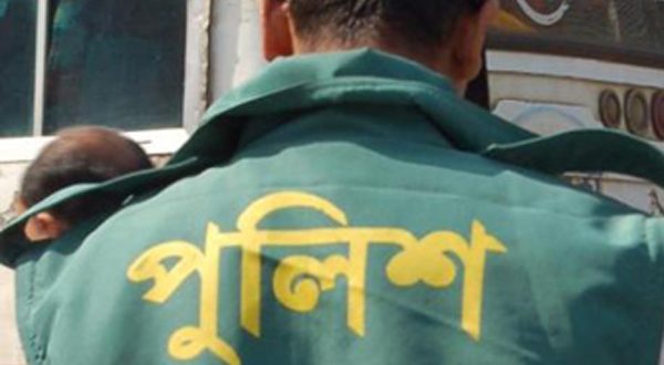 ভুয়া পুলিশ চেনার উপায় জেনে রাখুন