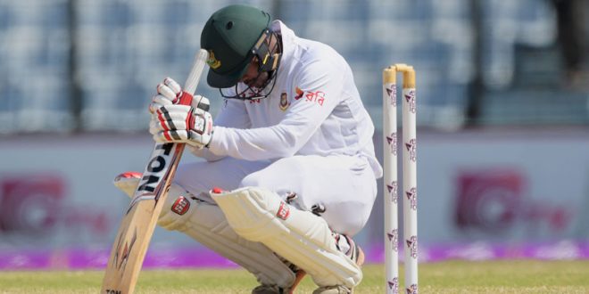 কষ্ট ভেঙে পড়েন সাব্বির