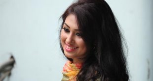 নভেম্বরে দেশে ফিরছেন অপু বিশ্বাস!