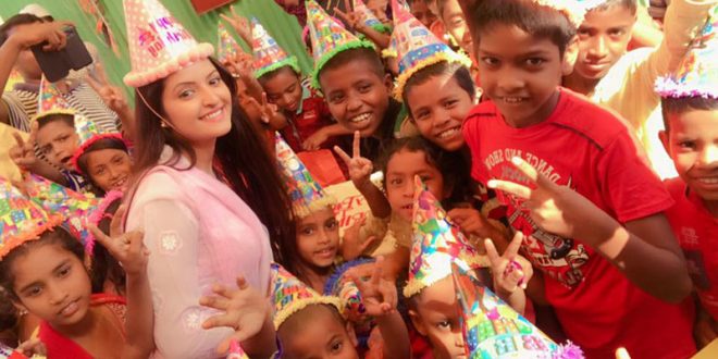 ভাগ্যবঞ্চিত শিশুদের সাথে পরীমনির জন্মদিন পালন