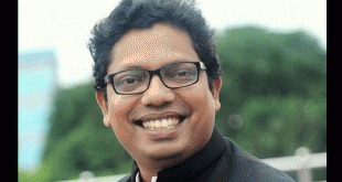 সপরিবারে 'আয়নাবাজি' দেখতে যাচ্ছেন প্রতিমন্ত্রী জুনায়েদ আহমেদ পলক