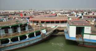 আজ নৌ চলাচল বন্ধ রয়েছে সারা দেশে