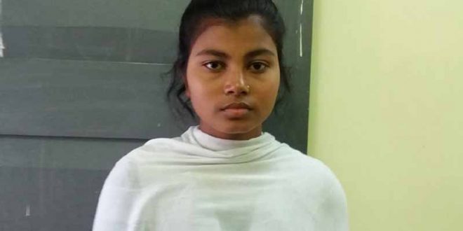 নবম শ্রেণির ছাত্রী কল্পনার সাহসিকতা