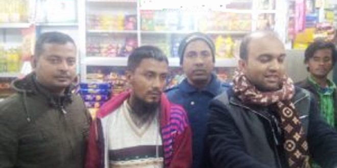 গাইবান্ধার পলাশবাড়ী কনফেকশনারী ব্যবসায়ী ২৪ পিস ইয়াবা সহ আটক